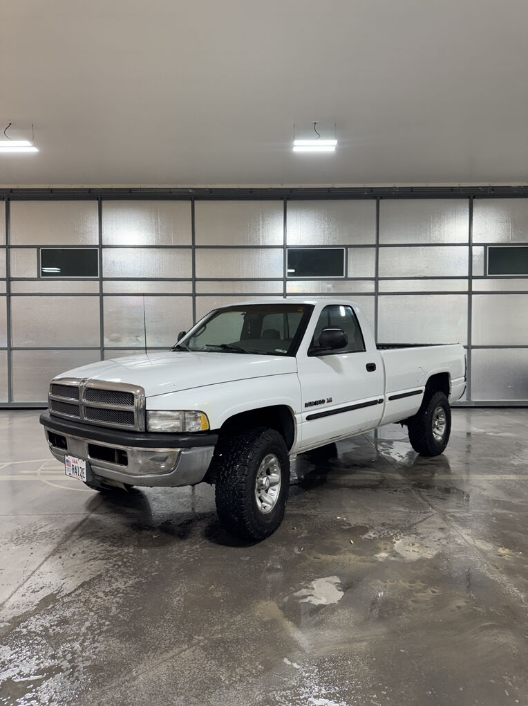 1998 DODGE RAM 1500 ST