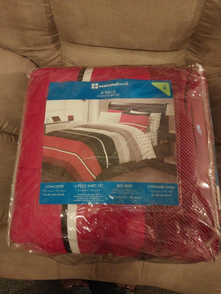 8 piece new bed set