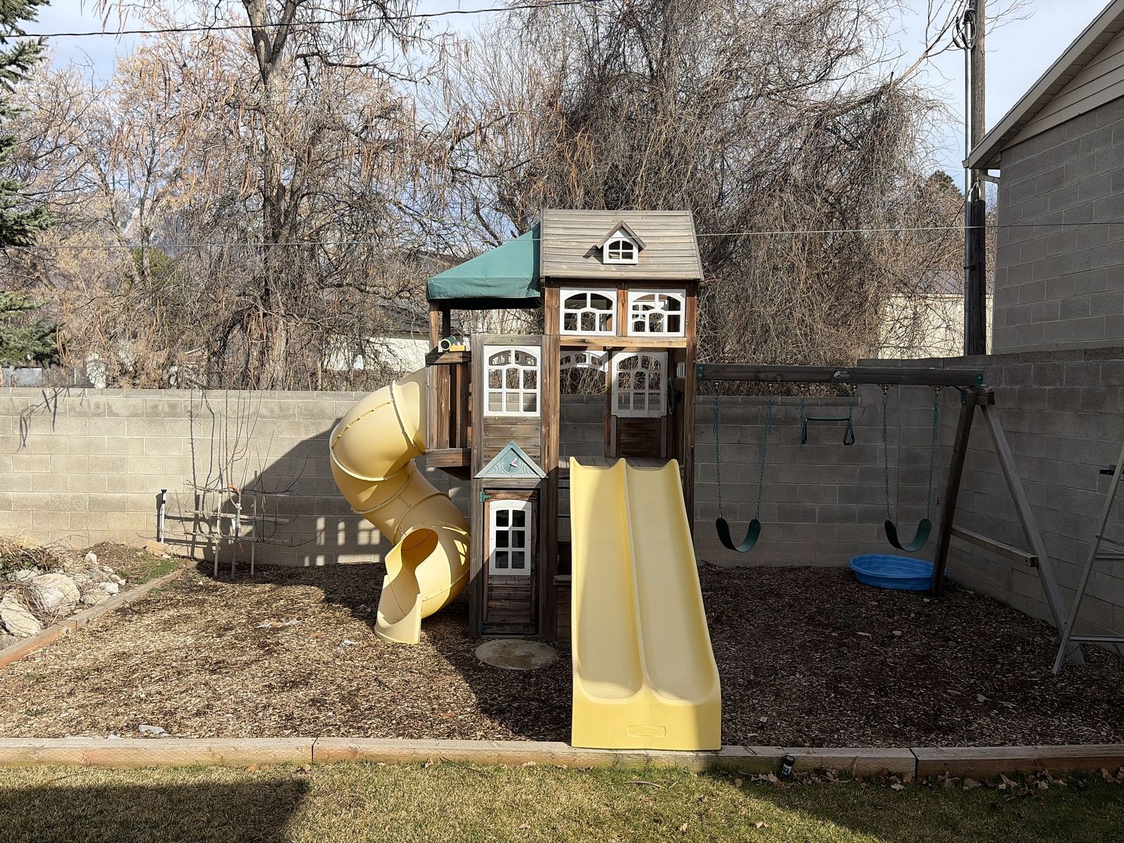 Cedar Summit Playground Playhouse Swingset