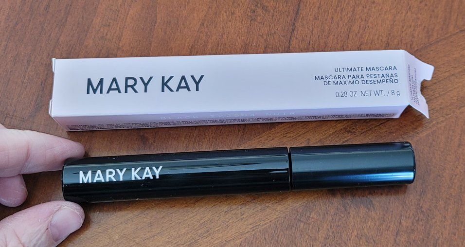 New Mary Kay Black Ultimate Mascara