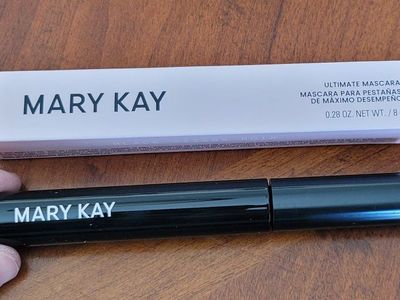 New Mary Kay Black Ultimate Mascara
