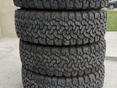 255/70R18 Bfgoodrich Load D Almost New