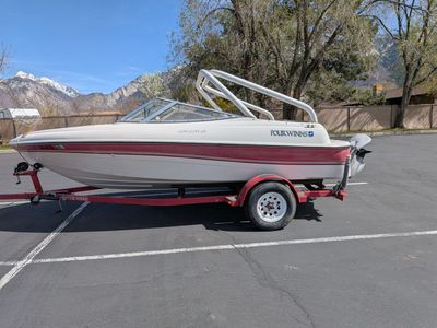 1998 Four Winns w/4.3L V6 Volvo Penta