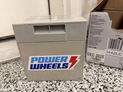 New Power Wheels 12V 12Ah Rechargeable Sealed Lead-Acid Battery G5894 - Dec 2025