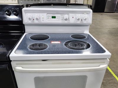 GE Spectra White Electric Range with Glass Cooktop