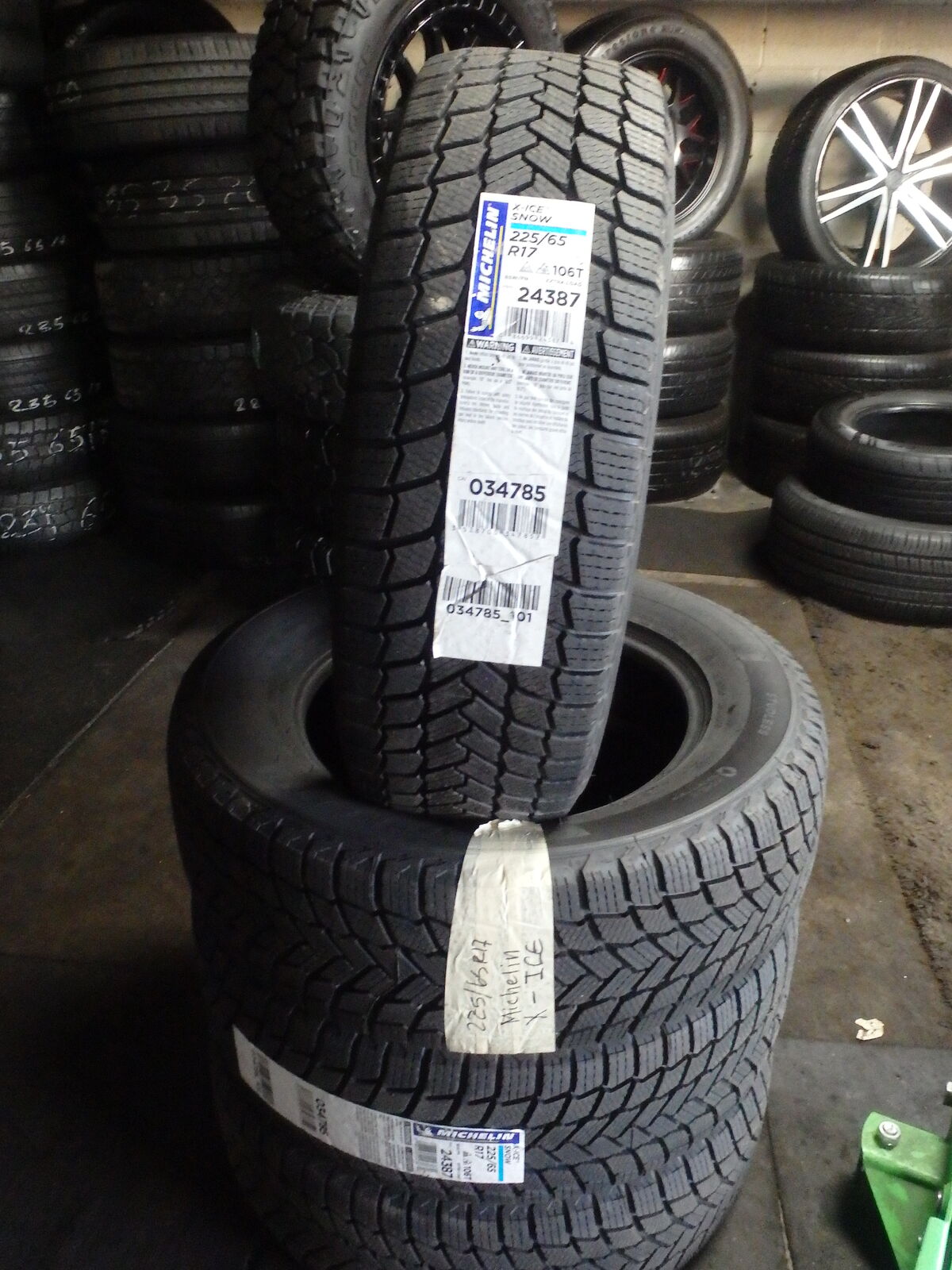 225/65R17 MICHELIN X ICE SNOW SUV SET OF BRAND NEW TIRES