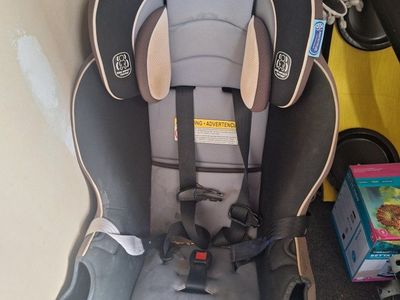 Graco Convertible Car Seat - Black and Grey