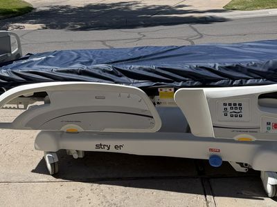 Stryker InTouch Critical Care Hospital Bed Model 2131