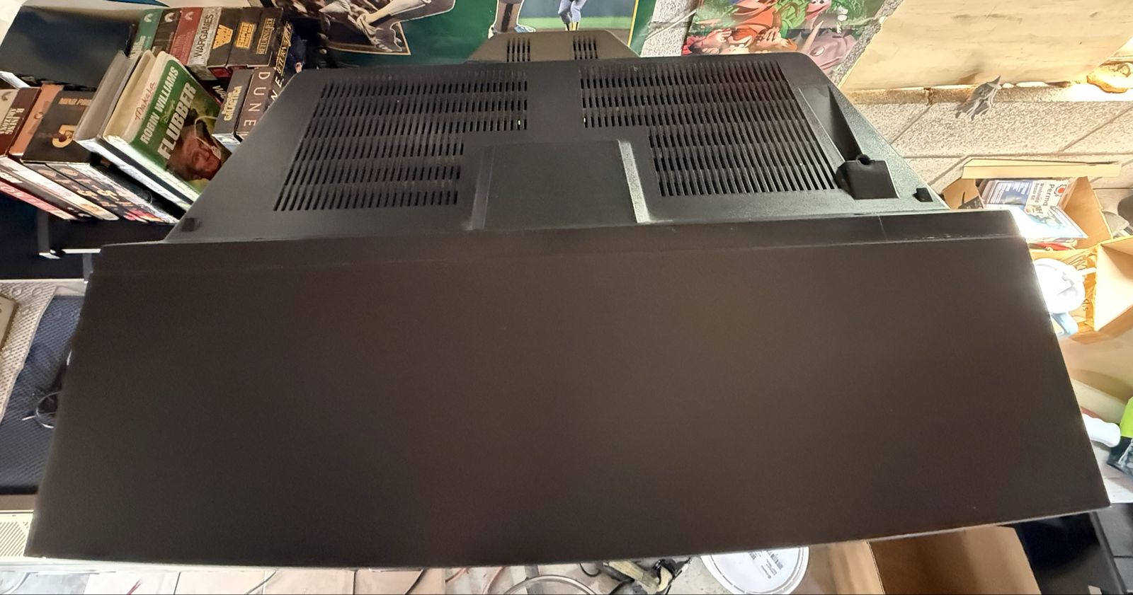 Main image 6