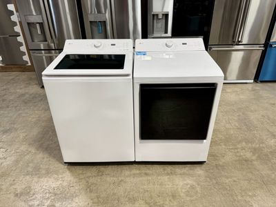LG SMART WASHER AND DRYER WITH WARRANTY