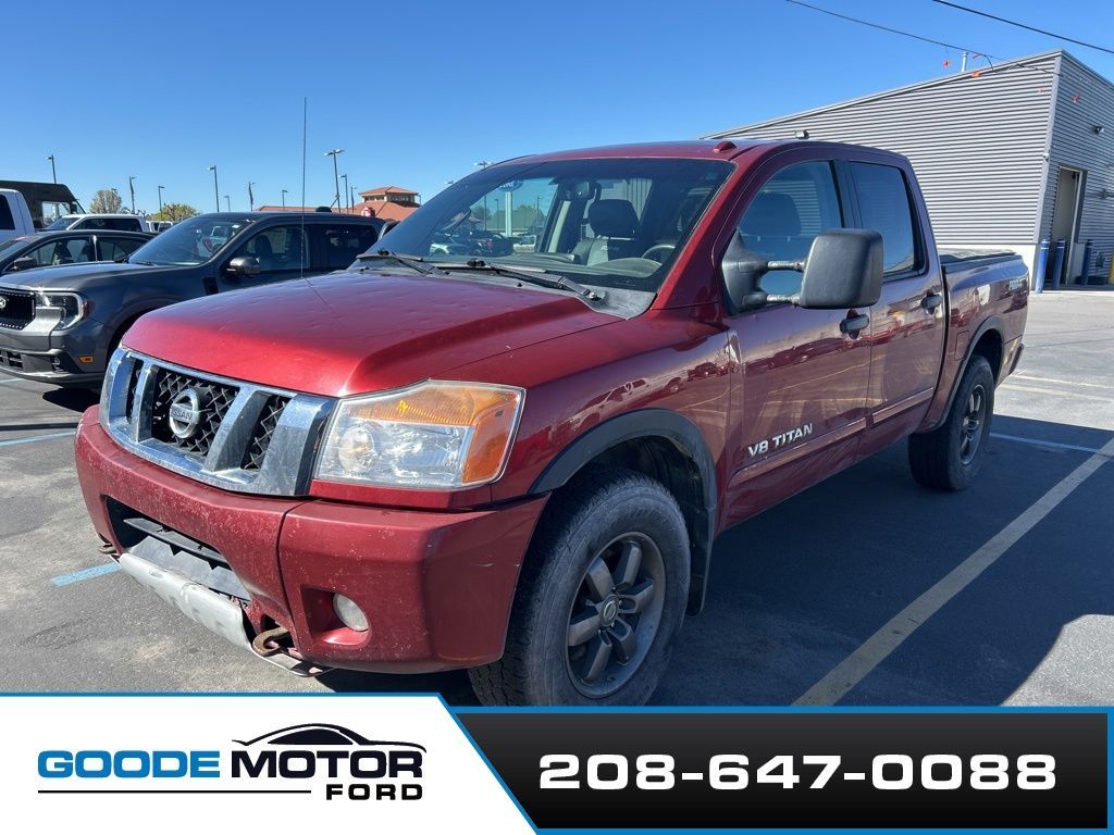 2014 Nissan Titan SV