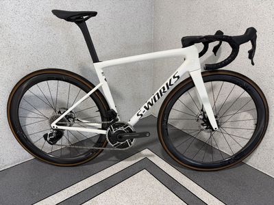 S-Works Tarmac SL8 – Size 54 – SRAM RED AXS – ENVE SES 3.4