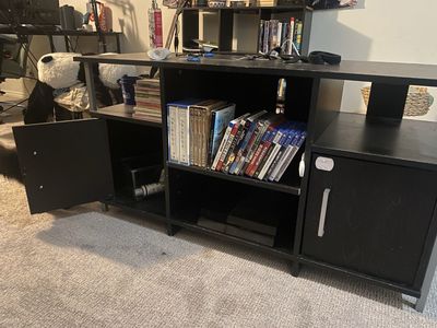 Entertainment center
