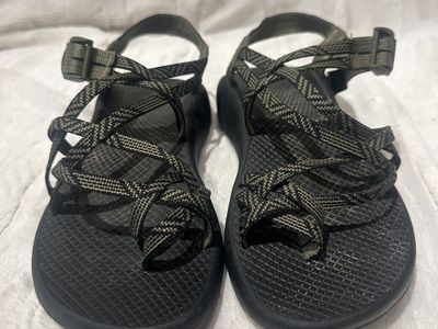 Chaco Women’s 9 Olive/Black, Hiking Sandals