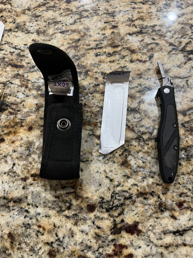 Havalon Skinning Knife And Extra Blades