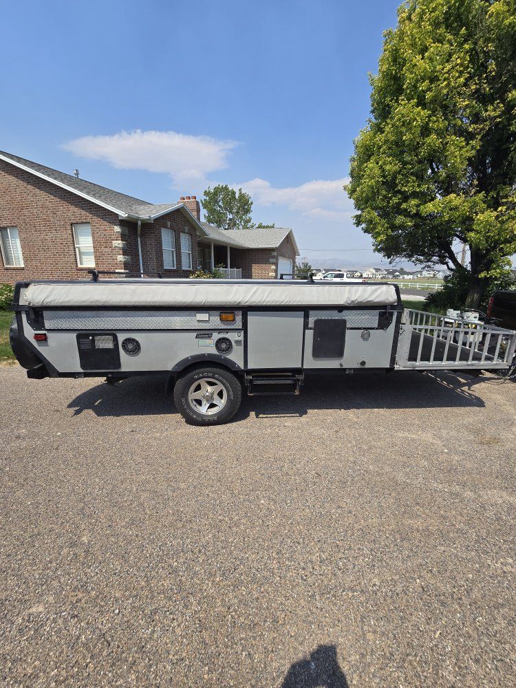 Main image 6