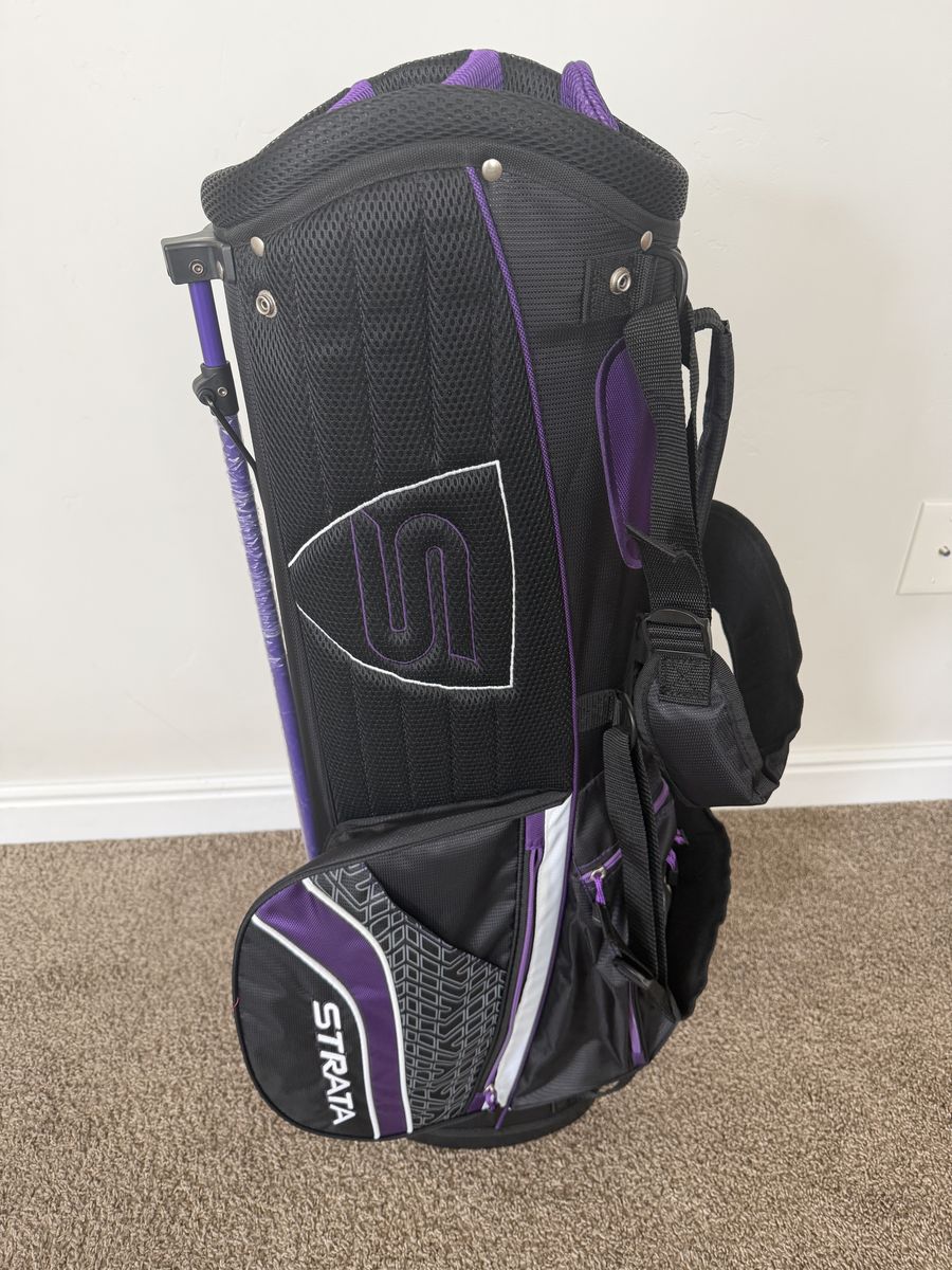 NEW Callaway Strata Women’s Lightweight Stand Bag – Dual Backpack Straps – Never Used!