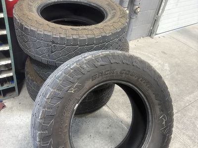 Back Country A/T2 LT265/70R18