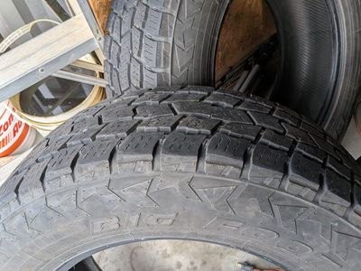 LT 275/65 R20