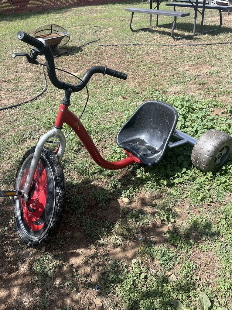 Tricycle