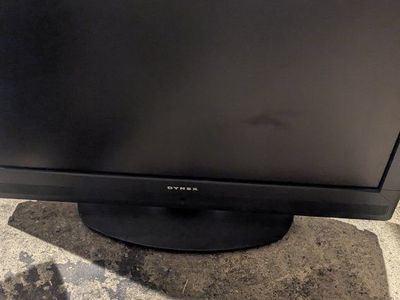 Dynex Flat Screen Television with Stand and Multiple Inputs