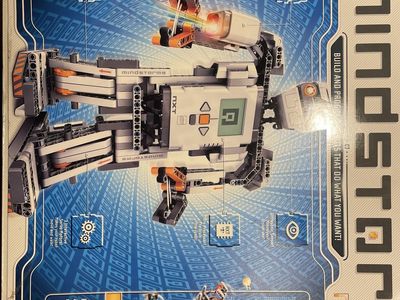 LEGO Mindstorms NXT 2.0 Robotics Kit 8547 - 619 pcs, Ages 10+, Bluetooth/USB, PC/Mac
