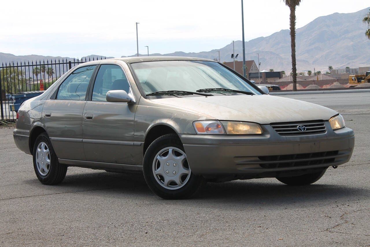 1999 Toyota Camry LE
