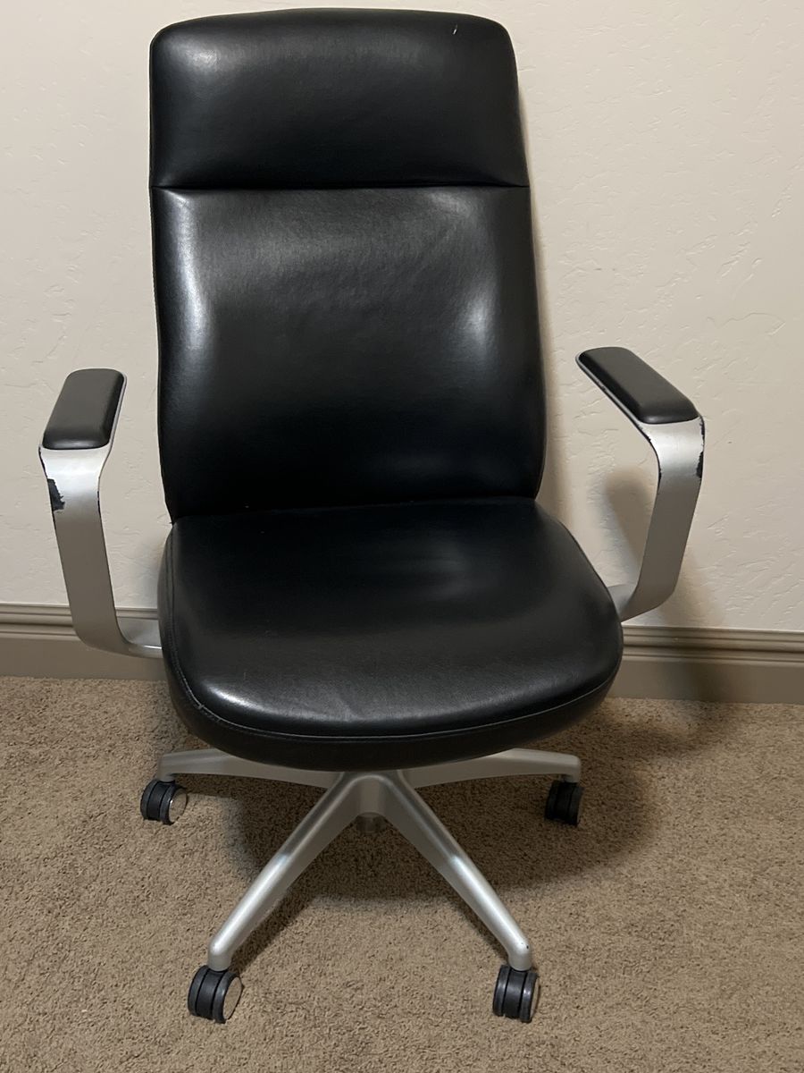 Adjustable nice black silver office gaming chair