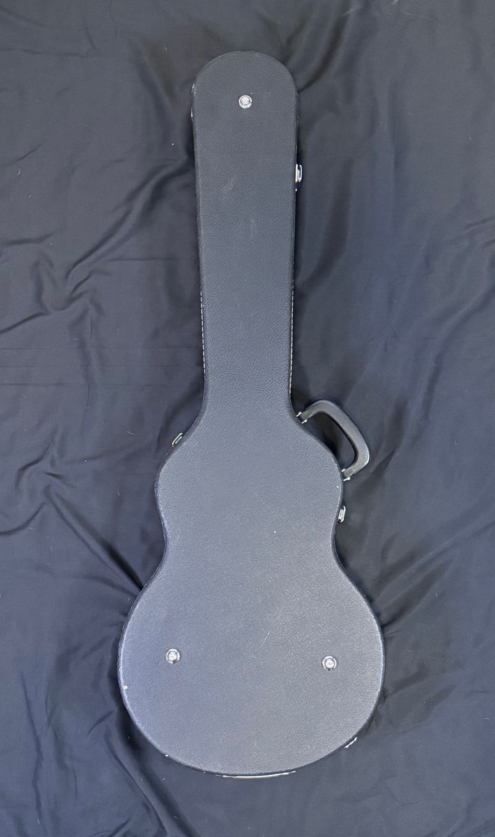 Main image 6