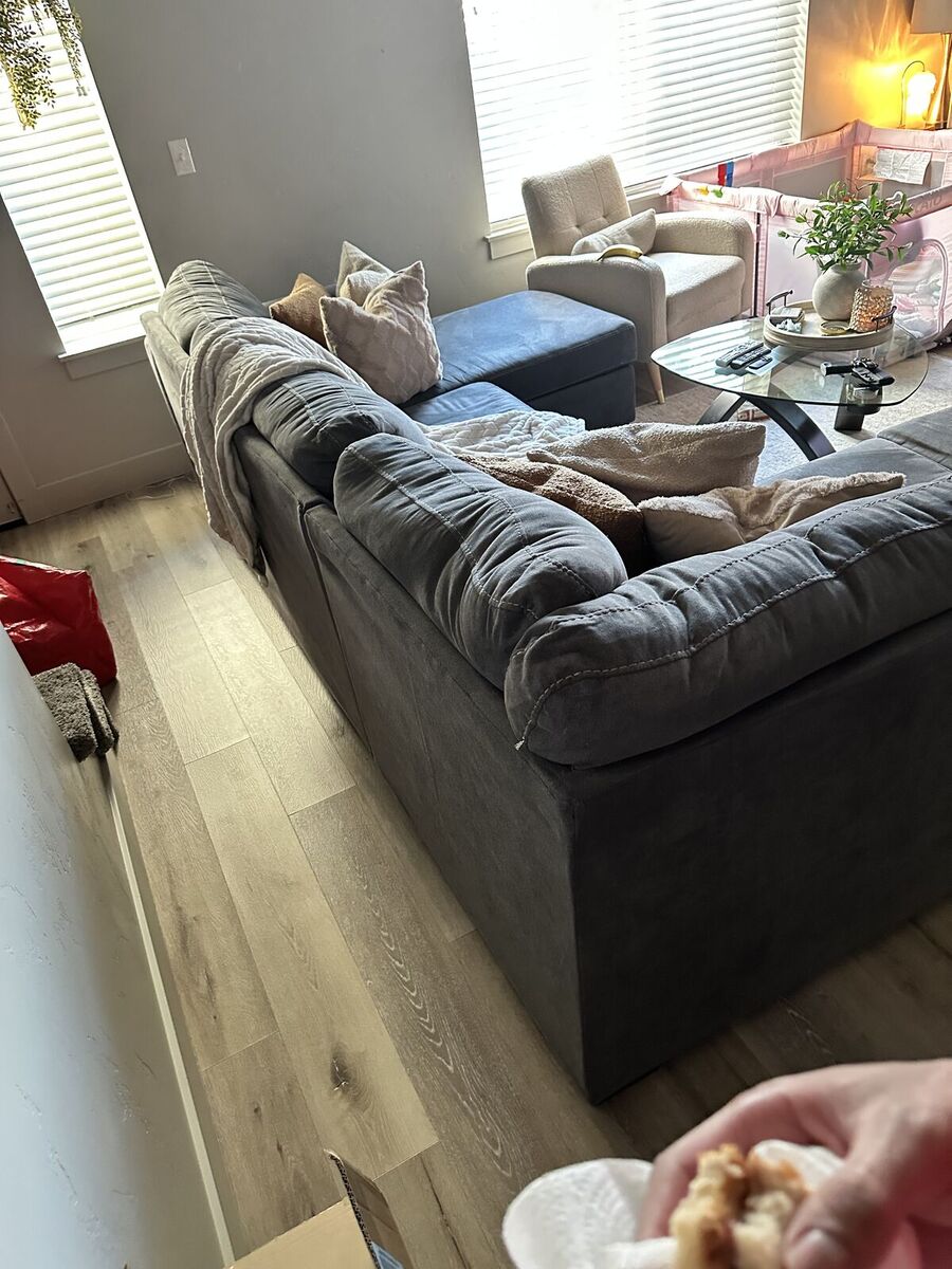 Used Sectional no spots of tears looking to sale before PCS move.