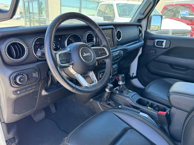 Main image 24