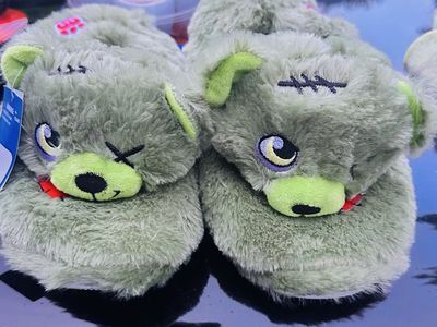 New cute build a bear slippers for kid size 5/6