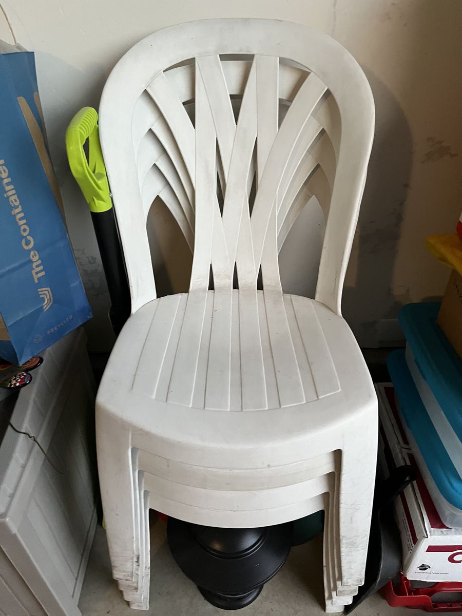 SET OF 4 PATIO CHAIRS