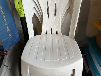 SET OF 4 PATIO CHAIRS