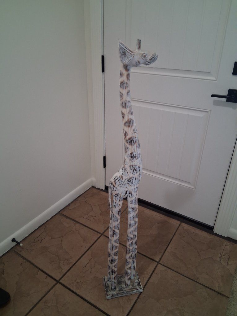 Rustic Chic Whitewashed light weight Wooden Giraffe Statue Home Decor Accent Piece - Tall
