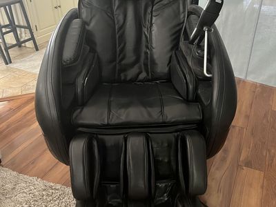 Zero Gravity Full Body Massage Chair