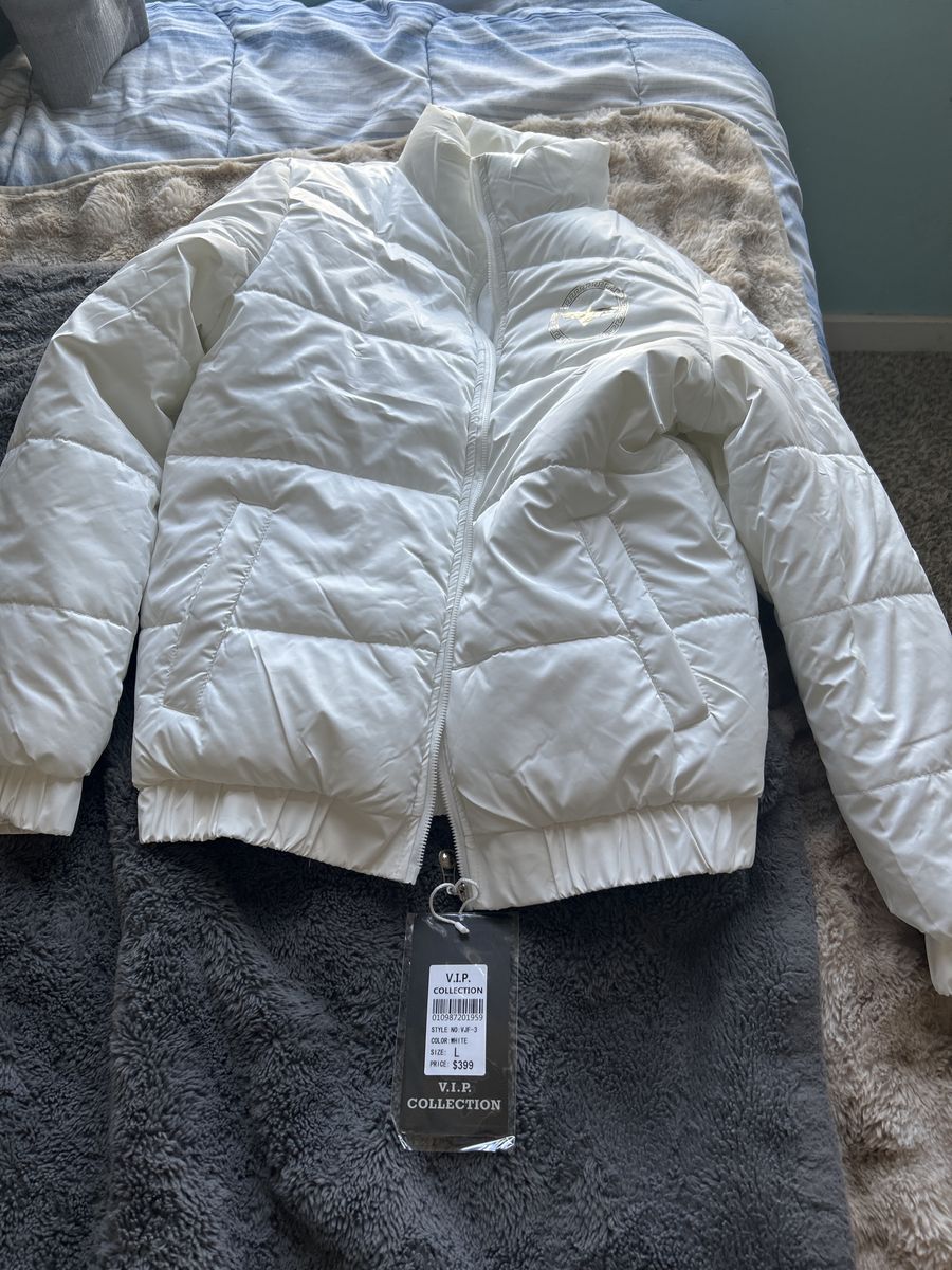 V.I.P. Collection Women's White Puffer Jacket, Size Large, VJF-3 Style