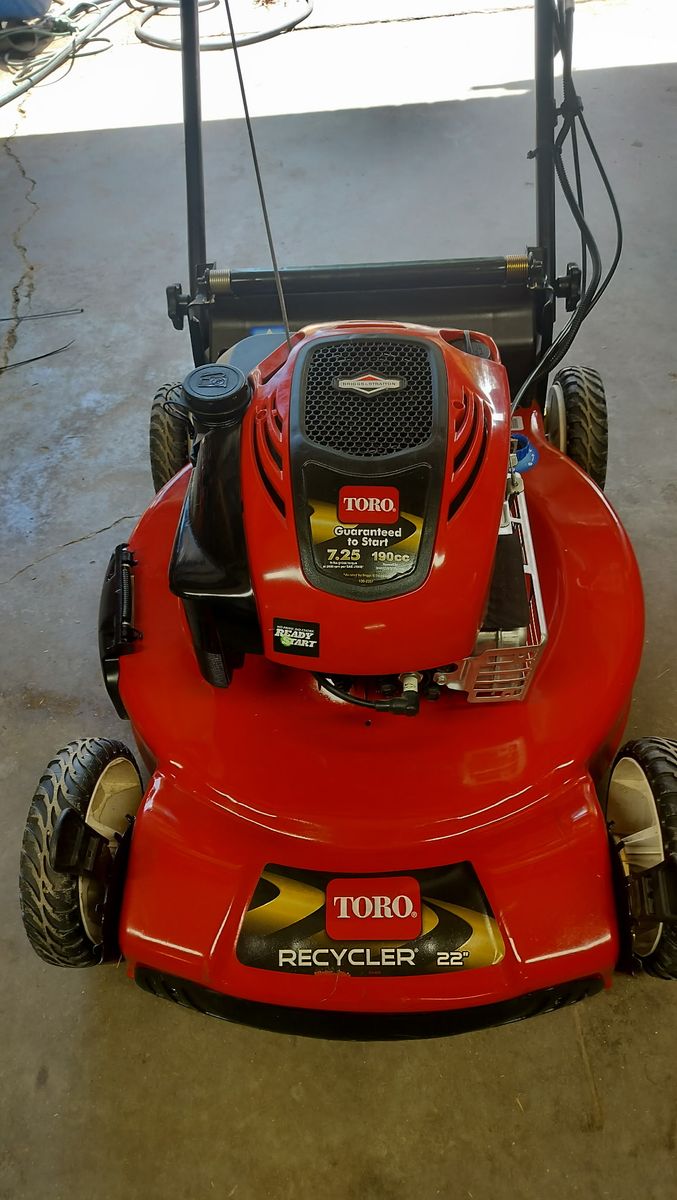 2014Toro 7.25 Self Propelled Lawnmower