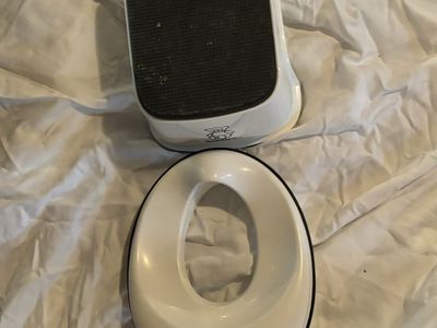 BabyBjorn toilet trainer and stepstool