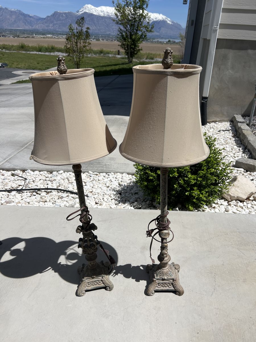 Nigh stand lamp