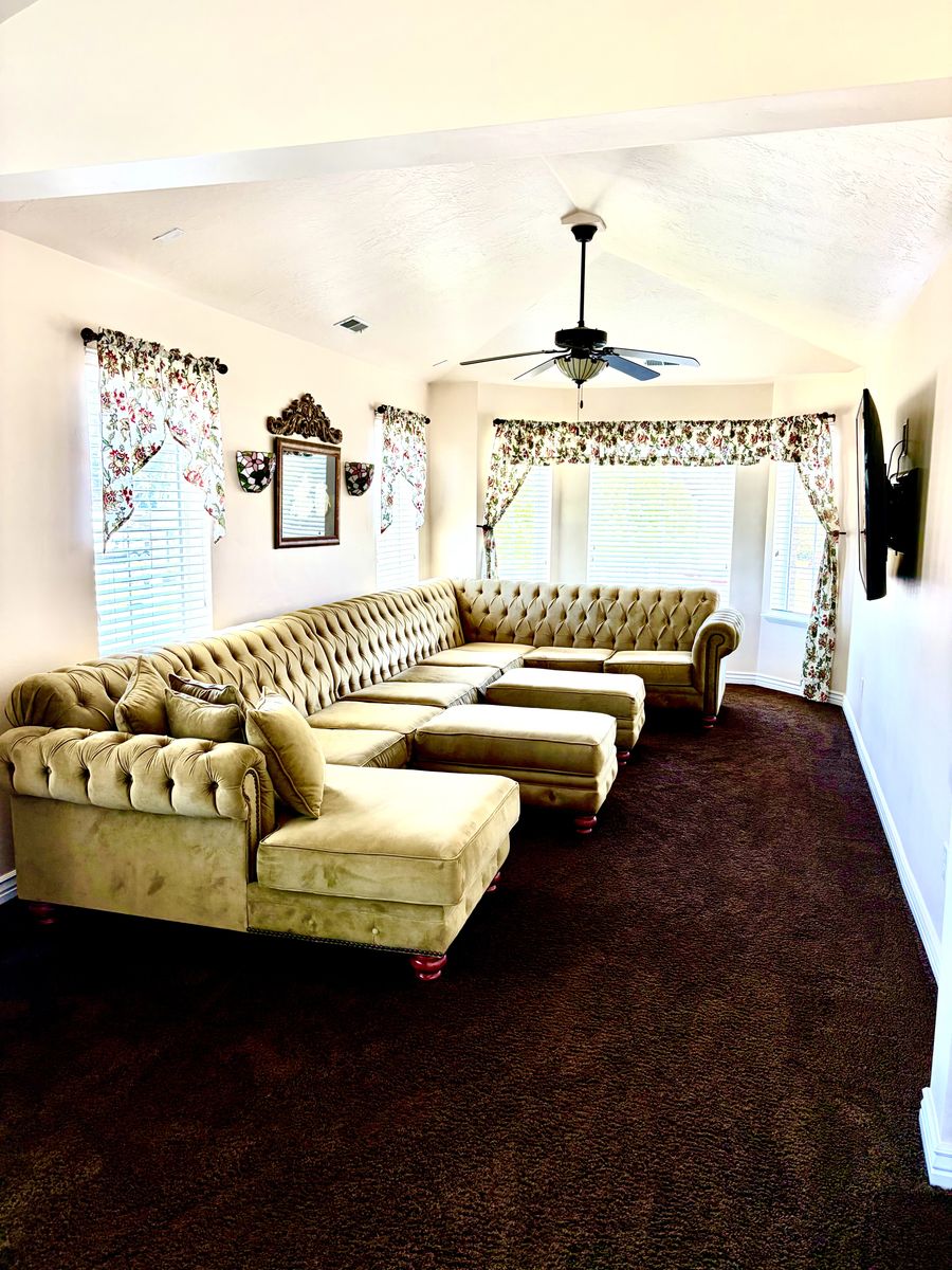 Estate liquidation sale