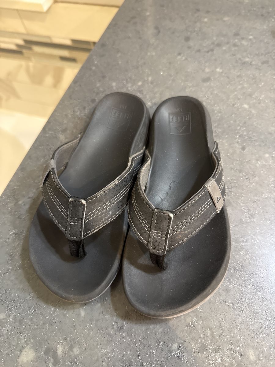 Flip-flops size 13–1