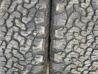 2 TIRES BFGOODRICH LT215-75-15 ALL TERRAIN 85% TREAD GOOD CONDITION FREE ISTALL BALANCE