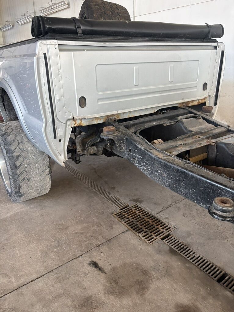 1999-2010 Ford F-250/350 Super Duty  6' 9 Short