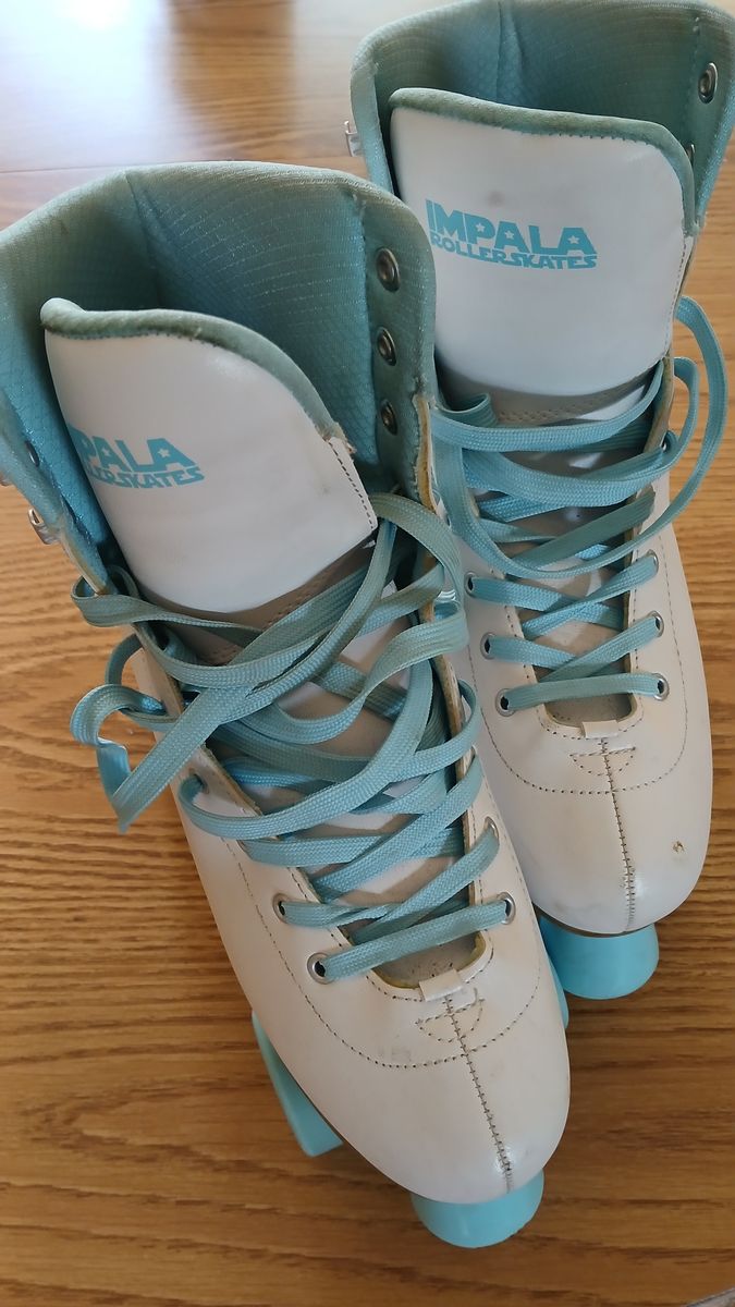 Women's Roller Skates