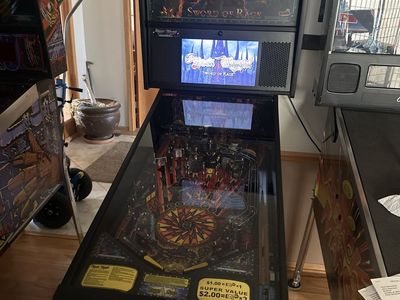 Stern Black Knight: Sword of Rage Pinball Machine