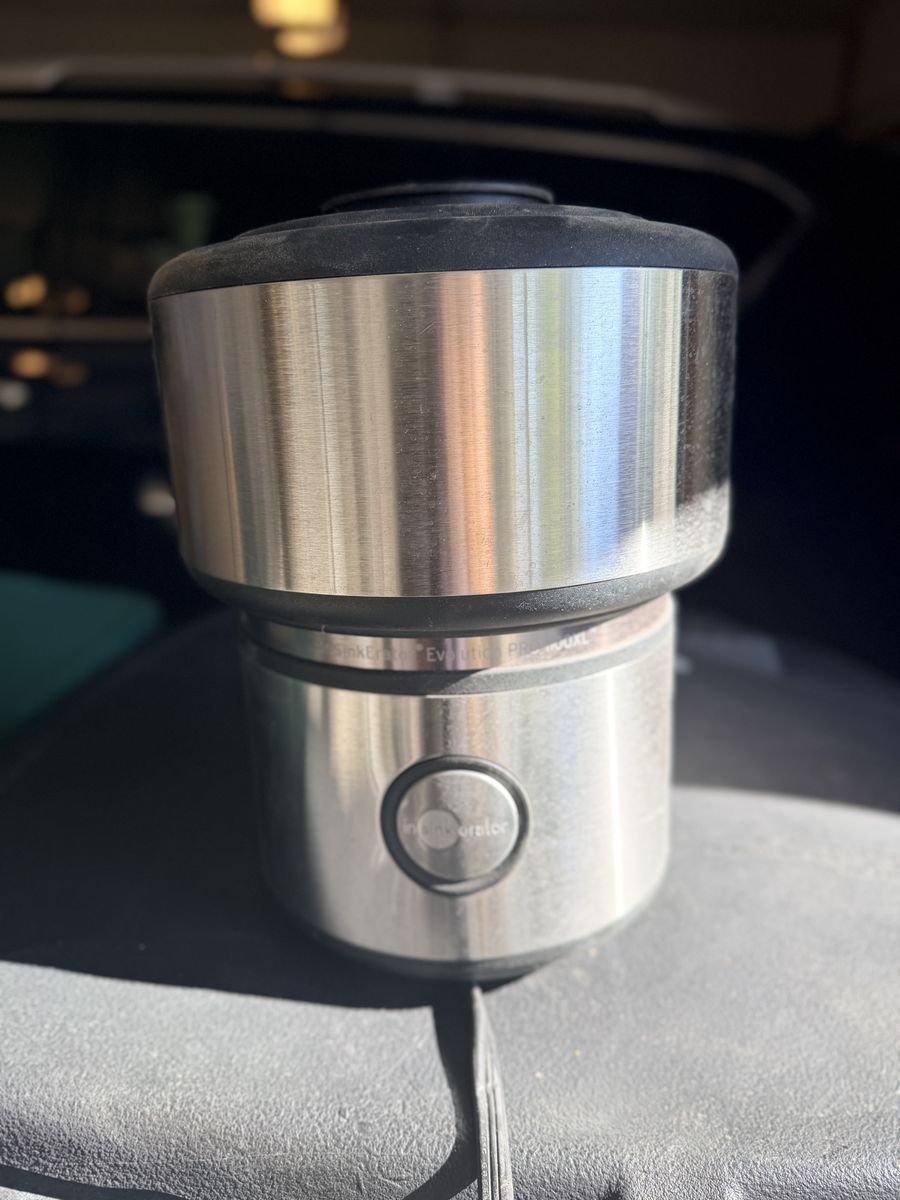 Professional Grade InSinkErator Evolution PRO 1100XL - 1.1 HP - Ultra-Quiet