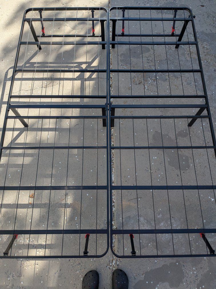queen sized bed frame