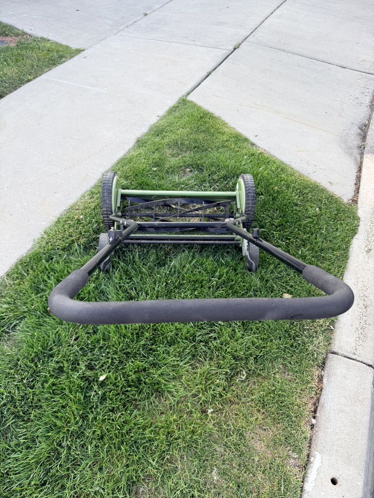 Reel Lawn Mower