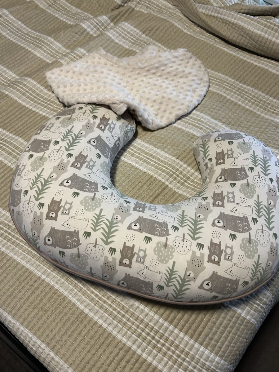 Boppy pillow with extra cover